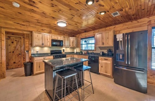 Broken Bow Cabin | Whits End Luxury Cabin