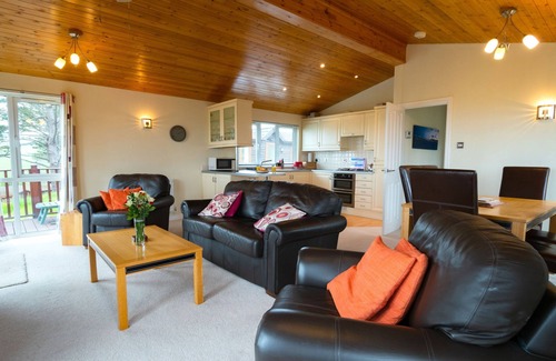 Saint John House | Whitsand Bay Lodge by Interhome