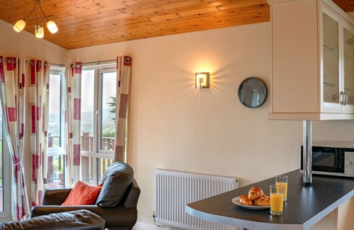 Saint John House | Whitsand Bay Lodge by Interhome