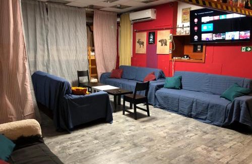 Ferencvaros Apartment | Whole Basement former Pub2 for stag do, men's cave