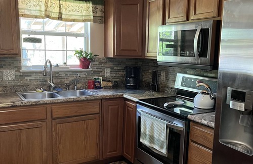 Lexington House | Whole House - billiard rm, Lg pool & deck- Pet friendly - 5 min from I-20 & I-26