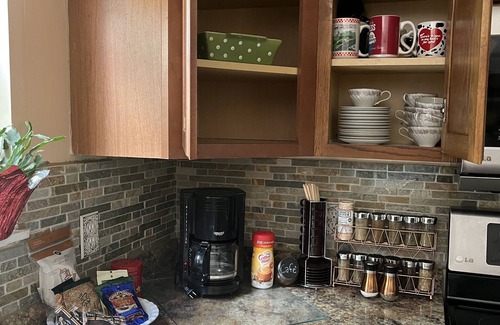 Lexington House | Whole House - billiard rm, Lg pool & deck- Pet friendly - 5 min from I-20 & I-26