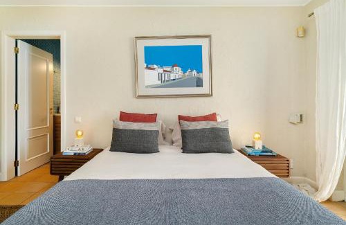Falca House | WHome Lisbon Guesthouse with Shared Garden & Pool