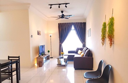 Johor Bahru Apartment | WI-FI Cozy 2BR CityView Paradigm