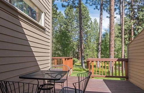 Bend House | Widgi Elk Wonder
