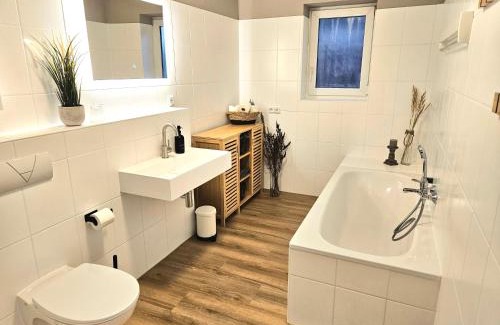 Leverkusen Apartment | WieApart - Ruhig im Grünen, Parkplatz, zw. DUS/CGN