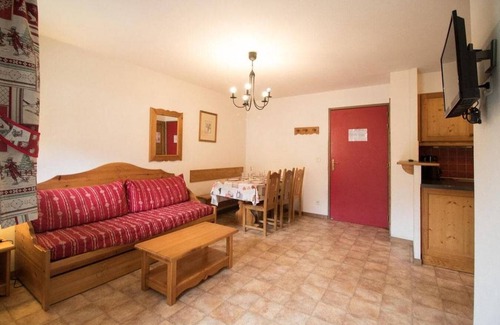 Val Cenis Apartment | Wifi, 10m from ski slopes, terrace, parking, tv, ski locker, 40m², Val Cenis