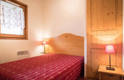 Val Cenis Apartment | Wifi, 10m from ski slopes, 2nd floor, balcony, parking, tv, ski locker, 41m², Val Cenis