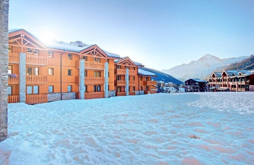 Lanslevillard Apartment | Wifi, 50m from shops, sauna, balcony, parking, tv, ski locker, 32m², Val Cenis