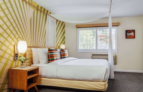 Sunnyvale Hotel | Wild Palms, a JdV by Hyatt Hotel