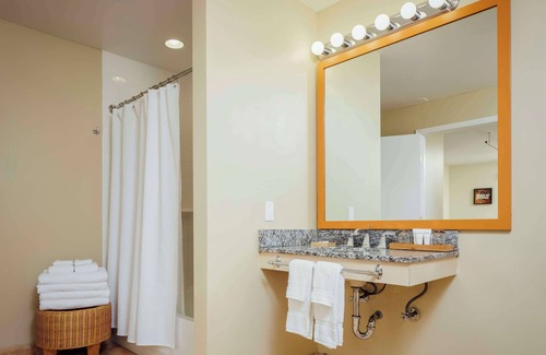 Sunnyvale Hotel | Wild Palms, a JdV by Hyatt Hotel