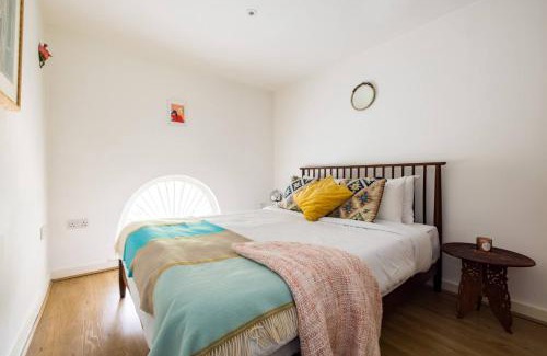 North Woolwich Apartment | Wild Roses Serviced Apartments - City Airport