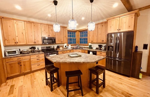 Jay House | Wild Thing ADK Lodge near Whiteface Mountain
