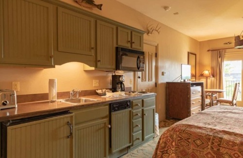 Big Cedars Apartment | Wilderness Club™ at Big Cedar® - Ridgedale - Studio
