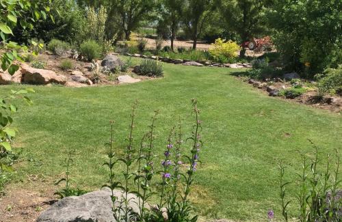 Sevier County House | Wildland Gardens Farm House w Private Hot tub