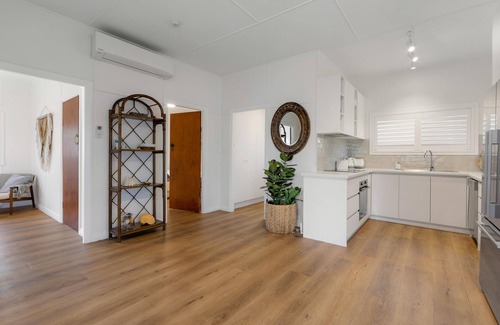 Bonny Hills House | Willaway - beach house at Bartlett Beach