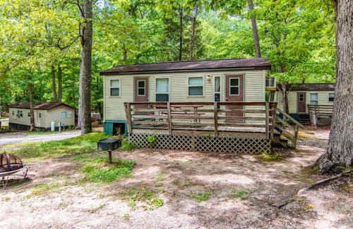 Stonehouse Other | Williamsburg Camping Resort Two Bedroom Cabin 2