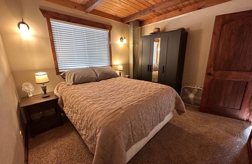 Sunland Estates House | Williwaw 1 bed 1 bath near The Gorge Amphitheatre