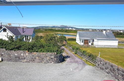 Trearddur Bay House | WILLOW SNUG - Trearddur Bay COSY apartment