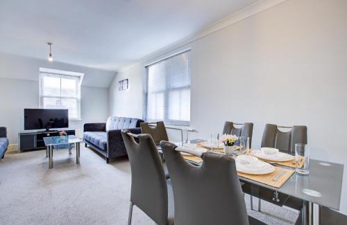 Abbey Apartment | Wimbledon 2BR Flat Sleeps 6 Free Parking