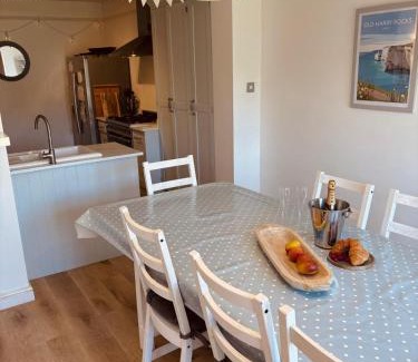 Wimborne House | Wimborne Spacious Family Retreat