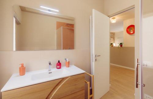 Trevi Apartment | Winding Village Suite