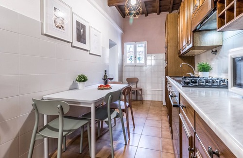 Sant' Ambrogio Apartment | Wine Apartments Florence Sangiovese