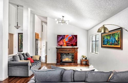 Santa Rosa House | Wine Country King Bed BBQ Stocked