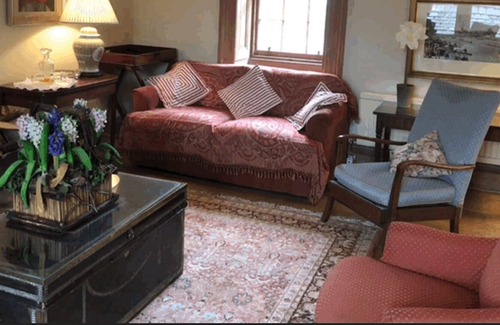 Aberlady Apartment | Wing Of Historic Luffness Castle. One twin and one single bedroom