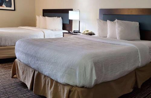 Canton Hotel | Wingate by Wyndham Canton-Hall of Fame