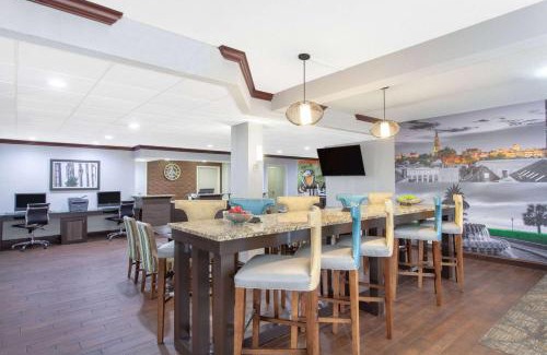 North Charleston Hotel | Wingate by Wyndham Charleston Coliseum