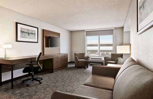 Blue Ash Hotel | Wingate by Wyndham - Cincinnati - Blue Ash
