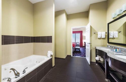 Lake Charles Hotel | Wingate by Wyndham Lake Charles Casino Area