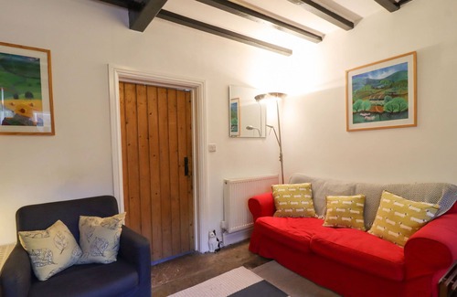 Pateley Bridge Cottage | WINN COTTAGE, pet friendly, with open fire in Pateley Bridge