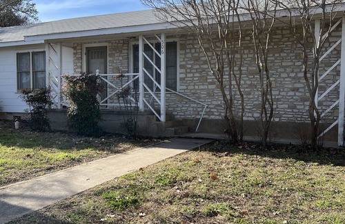 Marble Falls House | Winnie's Place- Highland Lakes/Hill Country