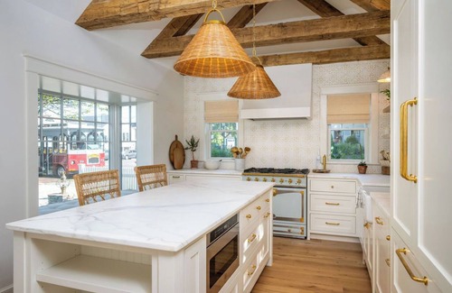 Kennebunkport Cottage | Winter Renovation for 2025 Waterfront The Heart Of Kennebunkport Dock Square!