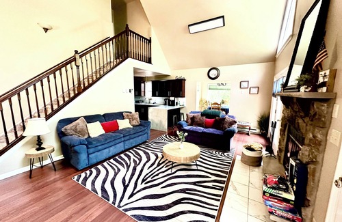 Rowland Ski Chalet | Winter Wonderland Chalet wArcades, Pool Table, Fire pit, Lake, Pools & Ski Lifts