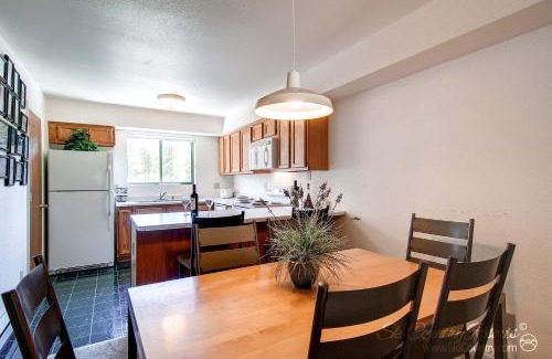 Four O'Clock House | Winterpoint 37 by Ski Country Resorts