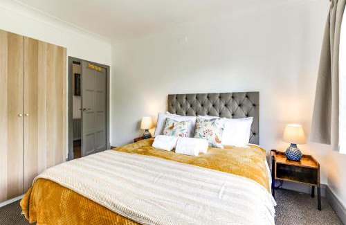 Whittington Apartment | Wisteria Apartment