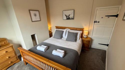 Eyam House | Wisteria Cottage