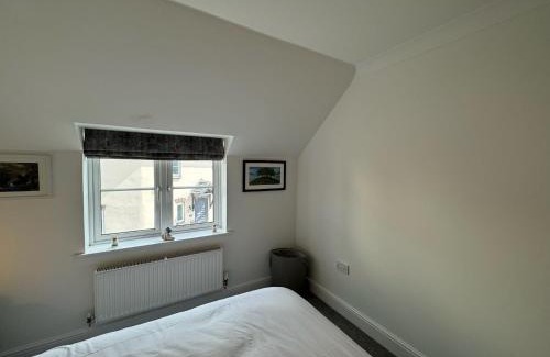 Camelford House | Wisteria House 3 bed sleeps 6