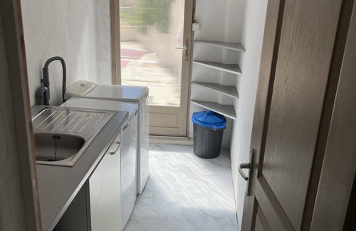 7th Arrondissement Apartment | With or without a car: shops, beaches, town centre, transport etc.