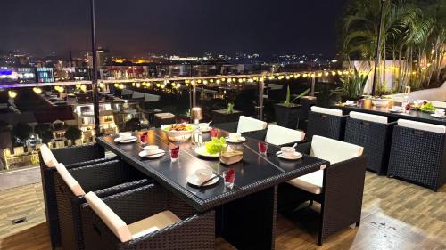 Lubuk Baja Apartment | Wiwi Formosa Residence-2 Bedroom 31-18