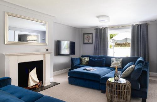 Charlestown House | Wobbly Cod