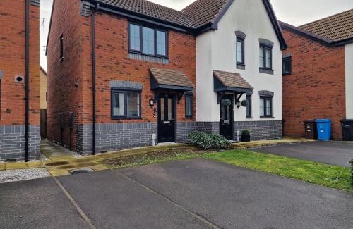 Hull House | Woldcarr - Modern house with parking