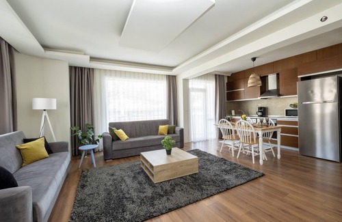 Lara Apartment | Wolf Suites