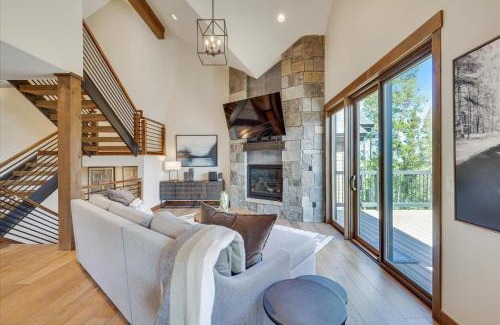 The Highlands House | Wolverine Lookout townhouse
