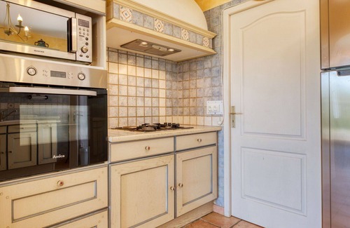 Ordonnac House | Wonderful private villa for 6 people with WIFI, private pool, TV, terrace, pets allowed and park.