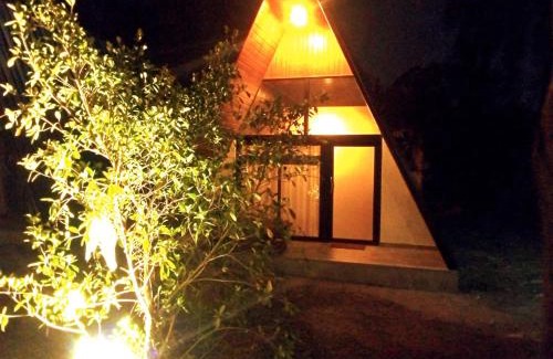 Embilipitiya Hotel | Wonder of Udawalawe Cottage