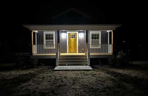 Sunset Beach Cottage | Wonderful 2 Bed 2 bath, near the beach!